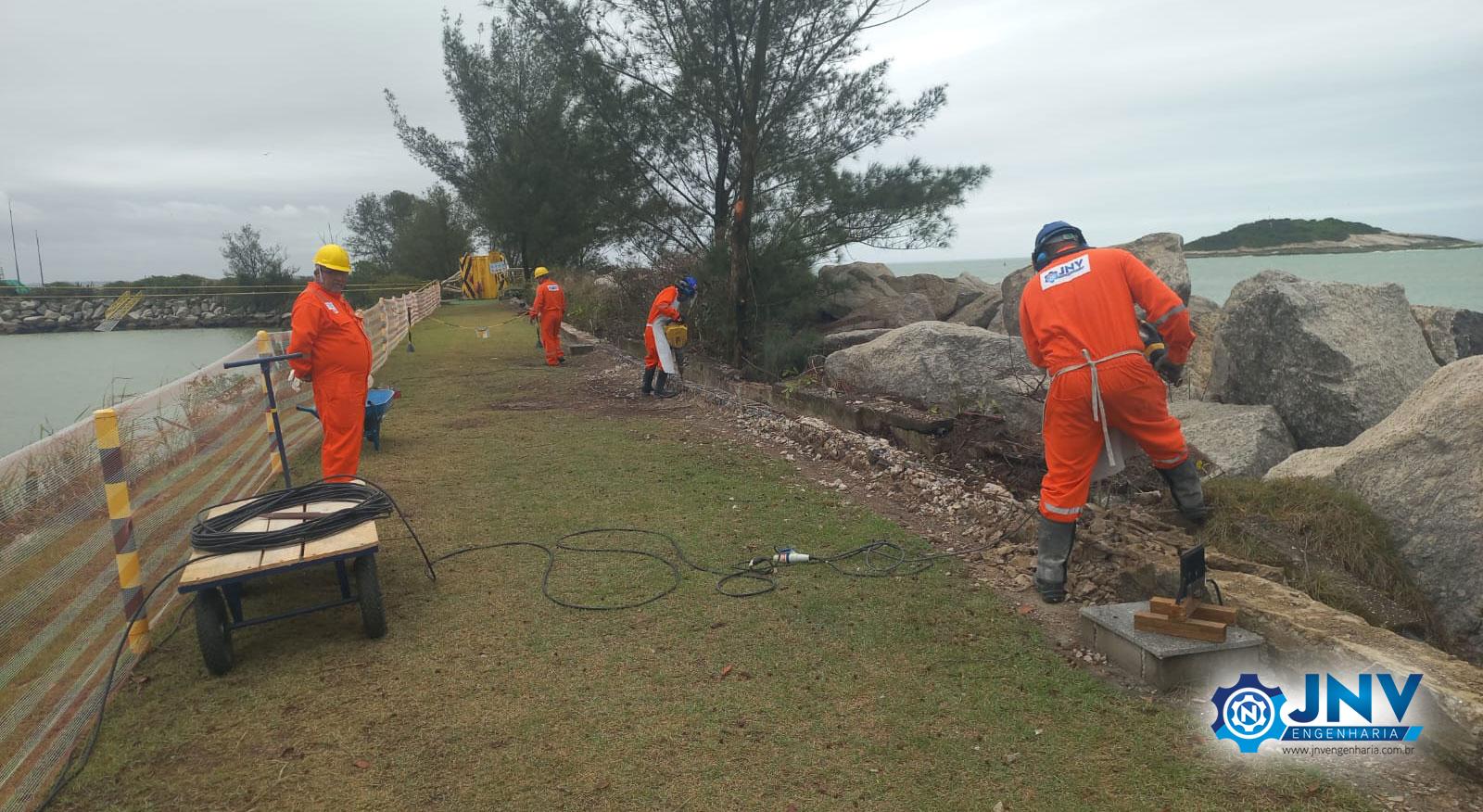 Molhe do porto de Imbetiba – Macaé – RJ